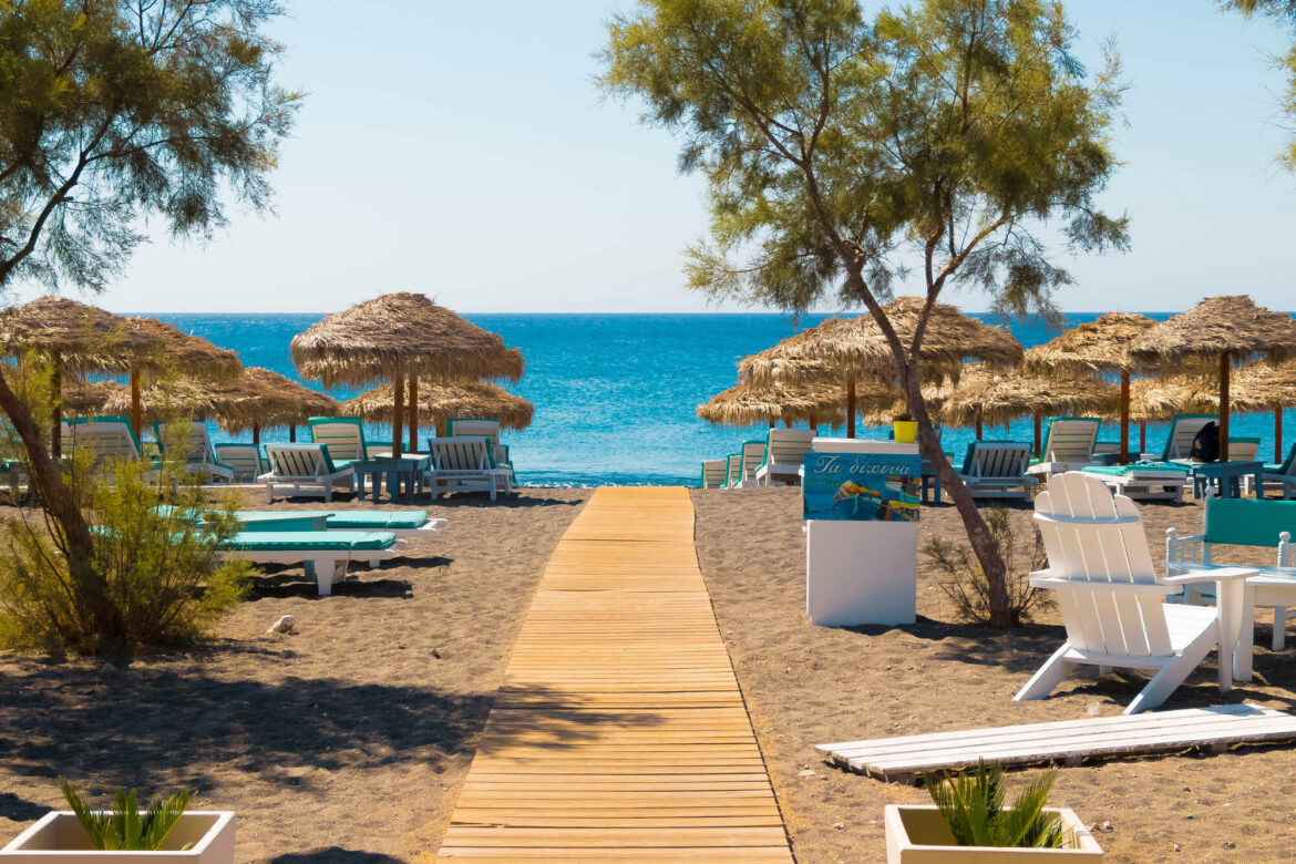 Solo Travel Diaries: My Experience in Greece