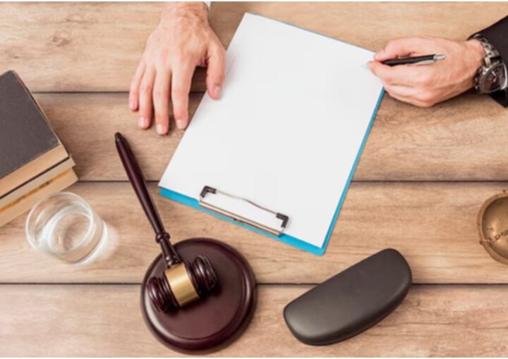 Mobile vs. In-Office Notary in Los Angeles: Which One Is Right for You?
