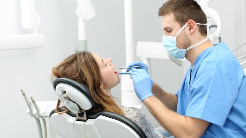 Dr. Kami Hoss Lists Reasons to Visit an Orthodontist