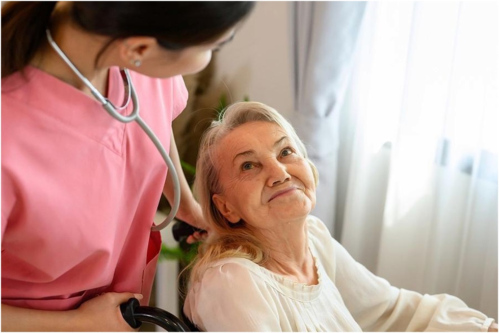 Understanding Care Options And Services At Acorn Court Care Home In Redhill